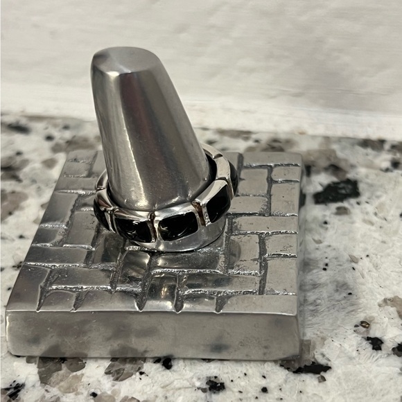 Black Onyx Inlay Stone Band Sterling Silver Ring - Picture 3 of 4